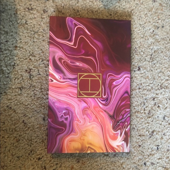 Hipdot eyeshadow palette - Picture 3 of 4